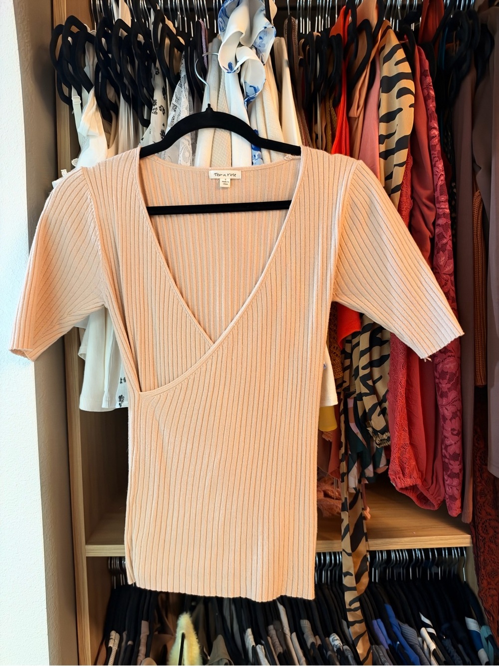 tea n rose Peach Ribbed V-Neck Short Sleeve Top